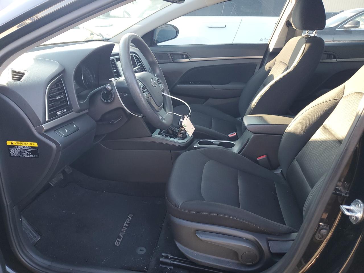 2018 Hyundai Elantra - Image 7