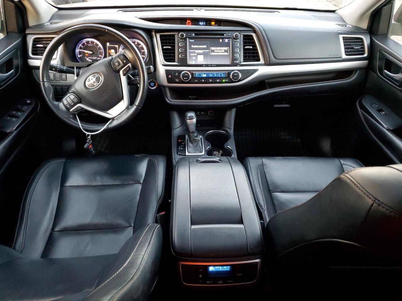 2019 Toyota Highlander - Image 8