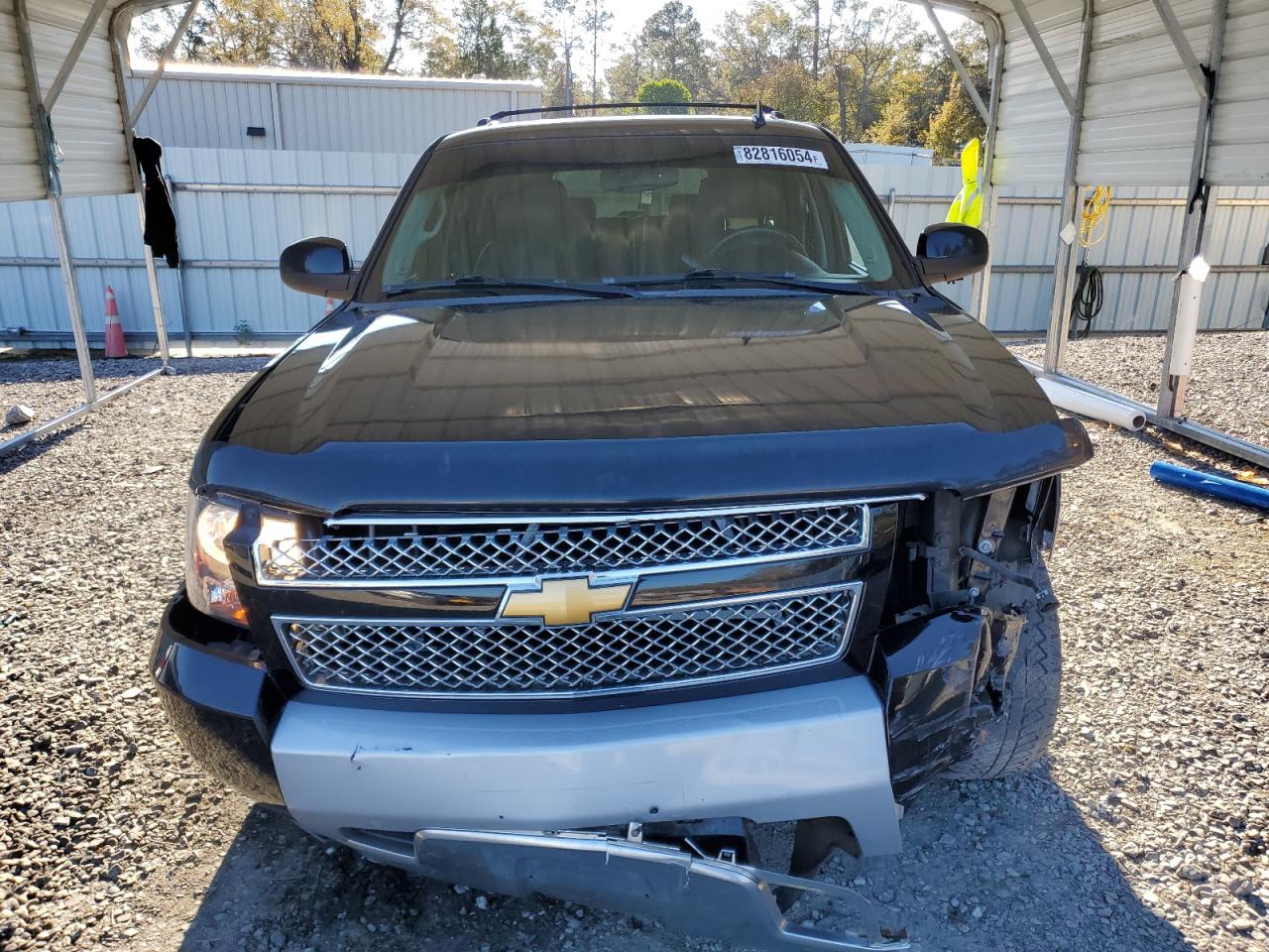 2013 Chevrolet Suburban - Image 5