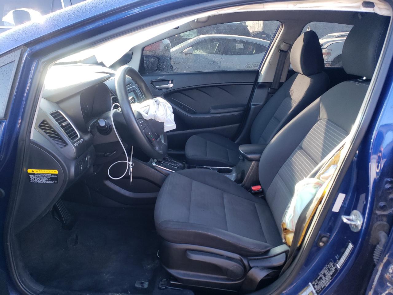 2017 Kia Forte - Image 7