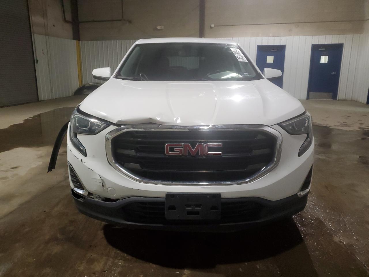 2018 GMC Terrain - Image 5