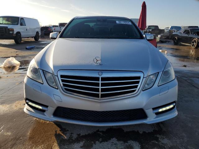  MERCEDES-BENZ E-CLASS 2013 Серебристый