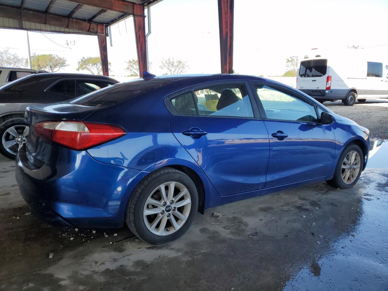 VIN 3KPFL4A71HE013038 2017 KIA FORTE no.3