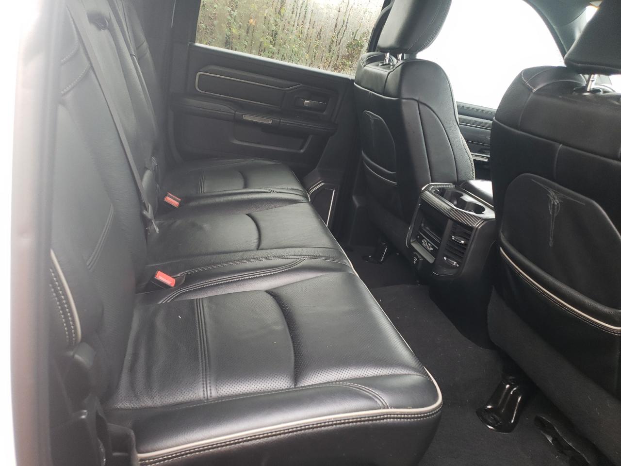2019 RAM 3500 - Image 11