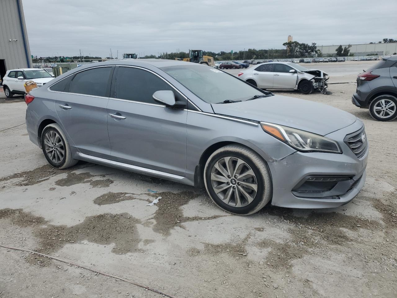 2017 Hyundai Sonata - Image 4