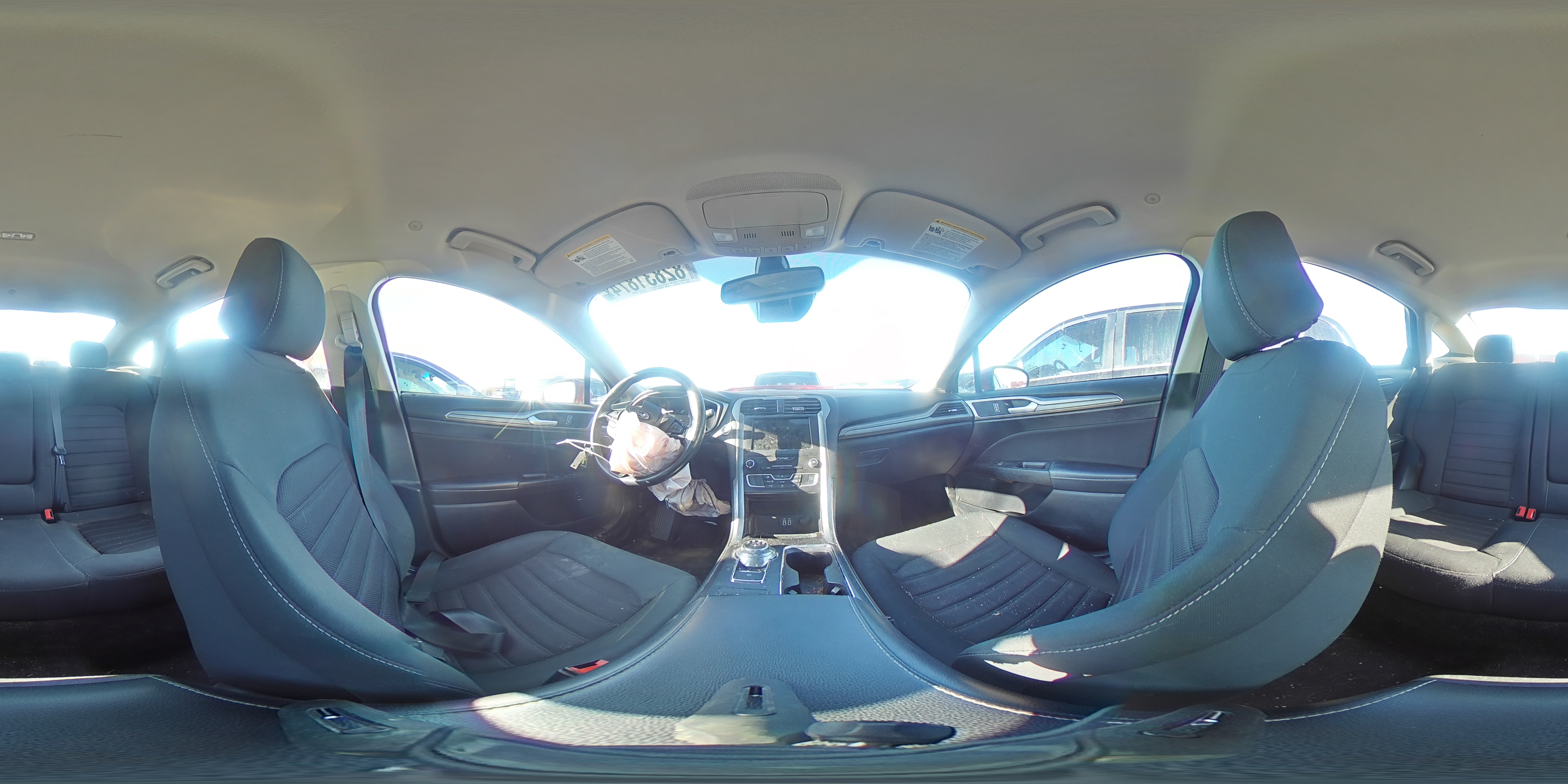 2020 Ford Fusion - Image 13