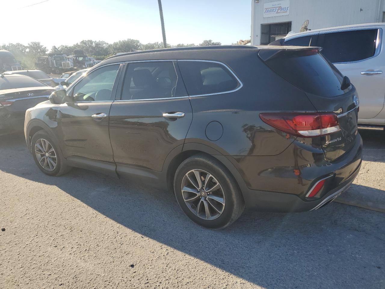 KM8SM4HF0HU223619 2017 HYUNDAI SANTA FE - Image 2