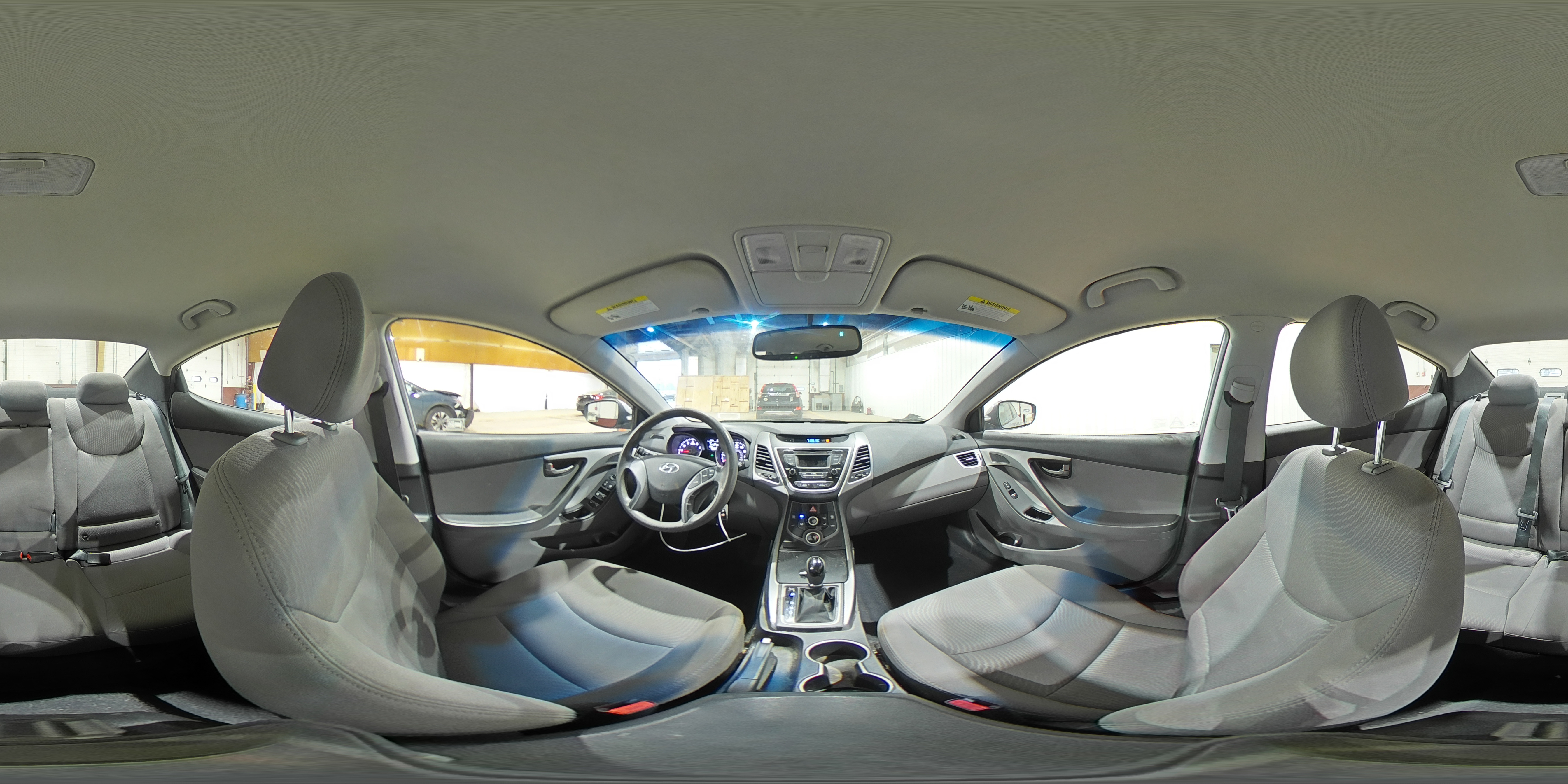 2016 Hyundai Elantra - Image 14