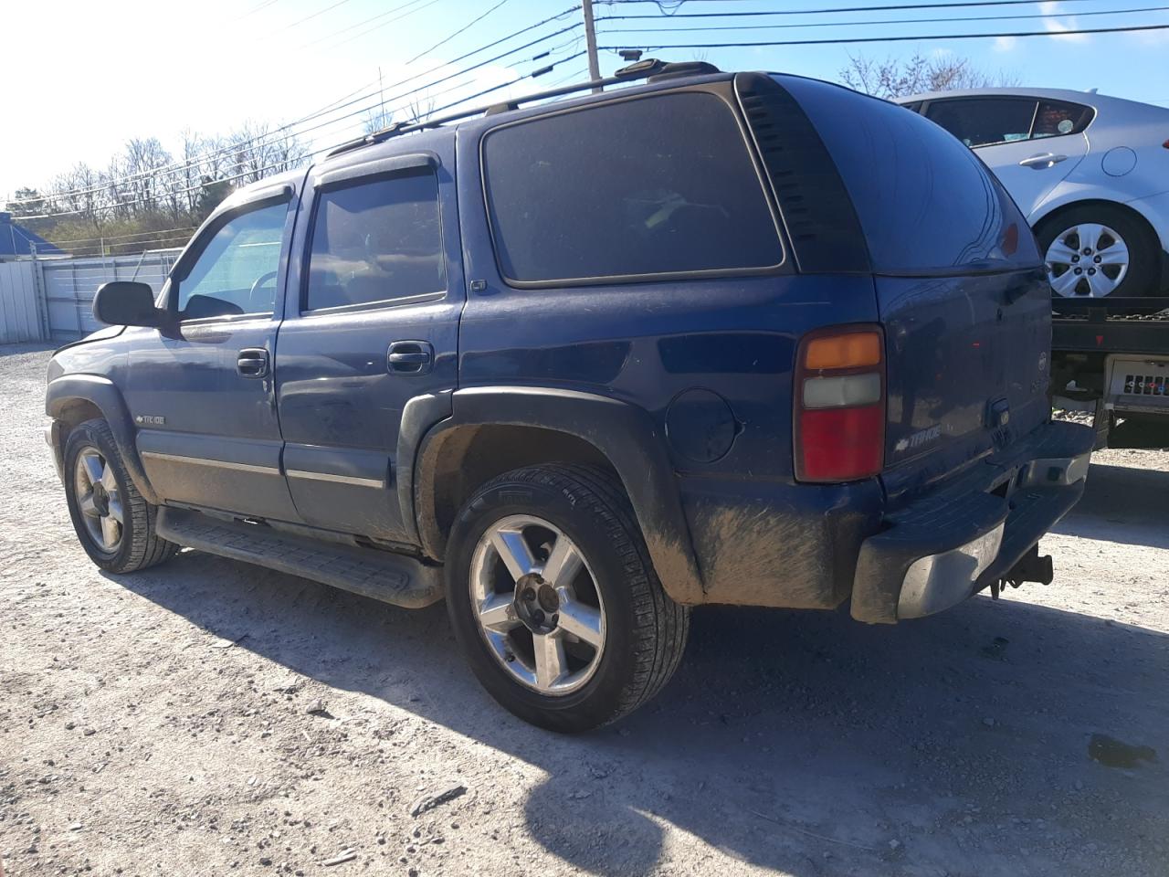 2003 Chevrolet Tahoe - Image 2