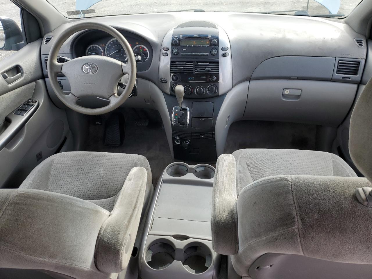 2007 Toyota Sienna - Image 8