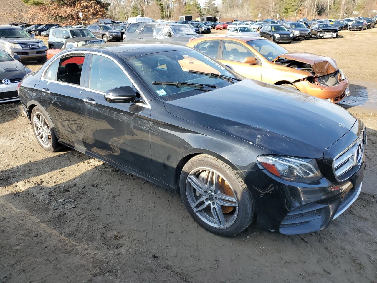 VIN WDDZF4KB8JA469463 2018 MERCEDES-BENZ E-CLASS no.4