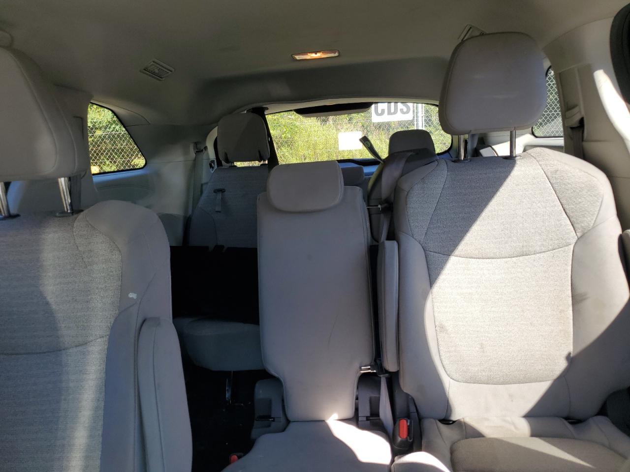 2021 Toyota Sienna Le VIN: 5TDKSKFCXMS038144 Lot: 83759634