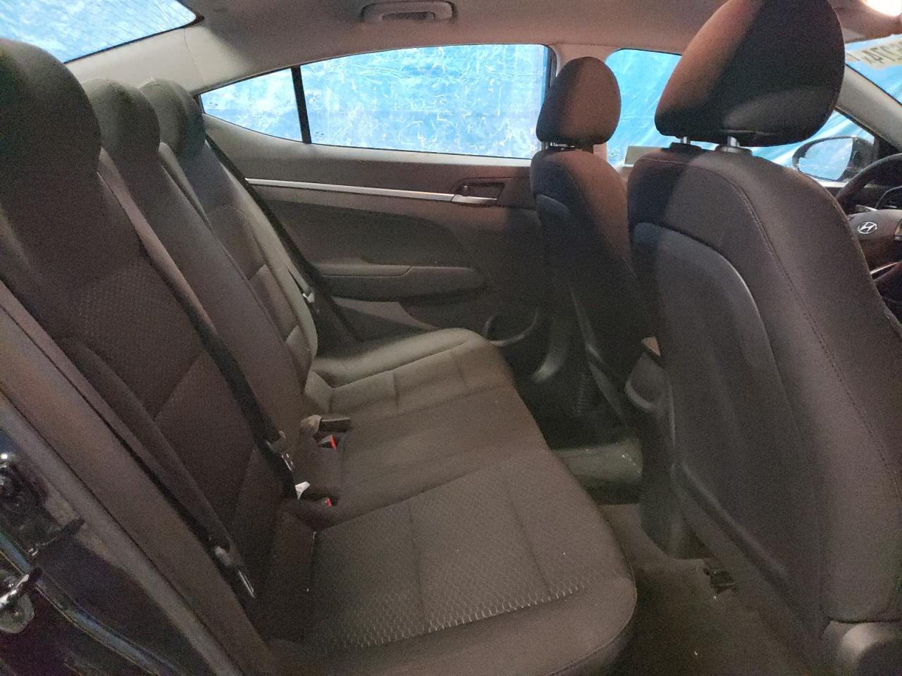 2019 Hyundai Elantra - Image 10