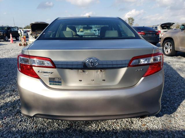 Седаны TOYOTA CAMRY 2014 Золотой