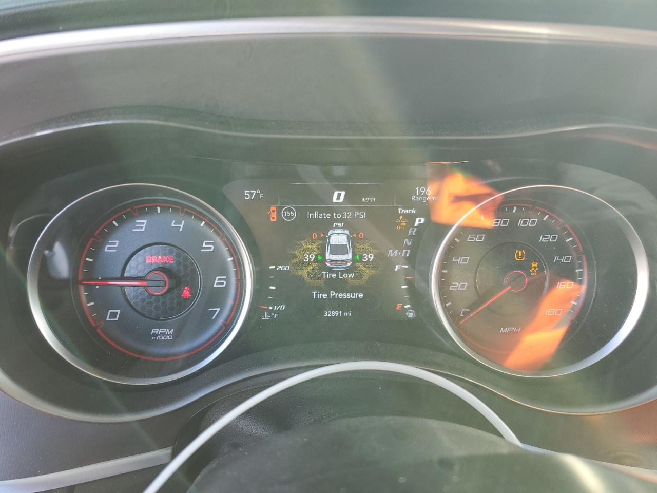 2019 Dodge Charger - Image 9