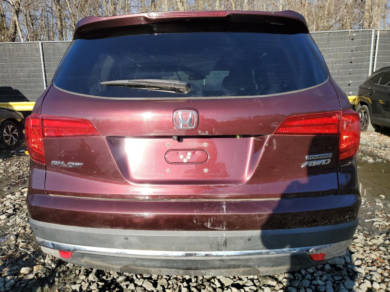 VIN 5FNYF6H91HB013909 2017 HONDA PILOT no.6