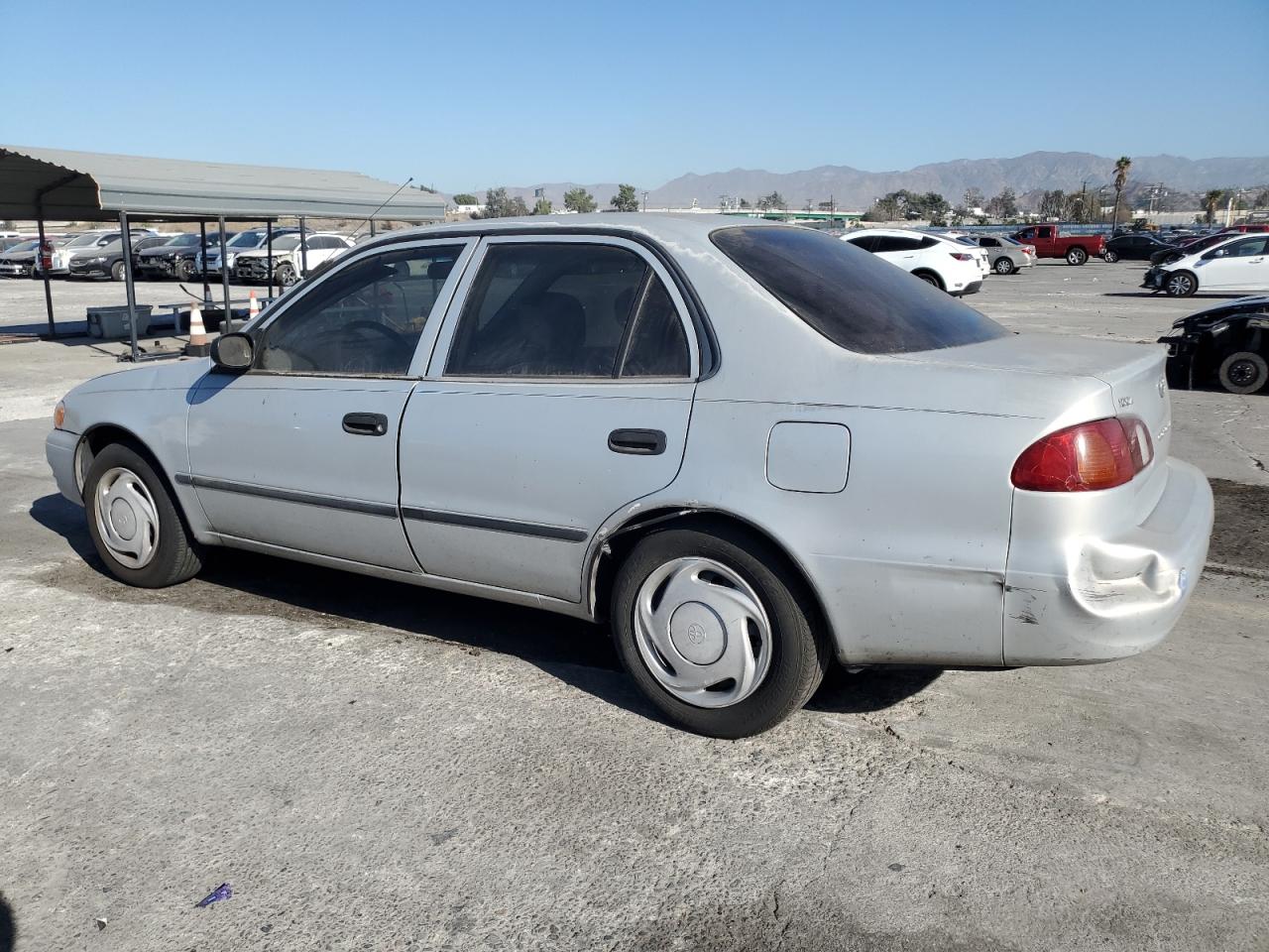 2000 Toyota Corolla - Image 2