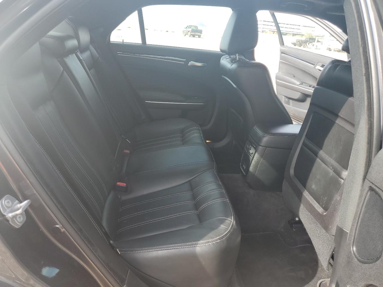 2018 Chrysler 300 S VIN: 2C3CCABG4JH243509 Lot: 86855814