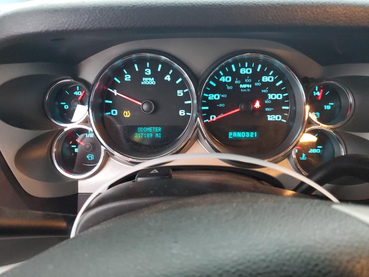 2007 Chevrolet Silverado - Image 9