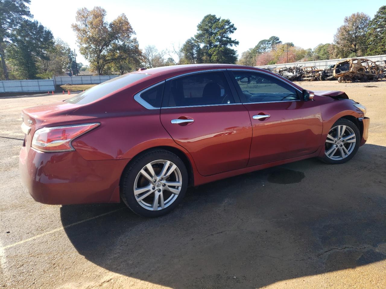 2015 Nissan Altima - Image 3