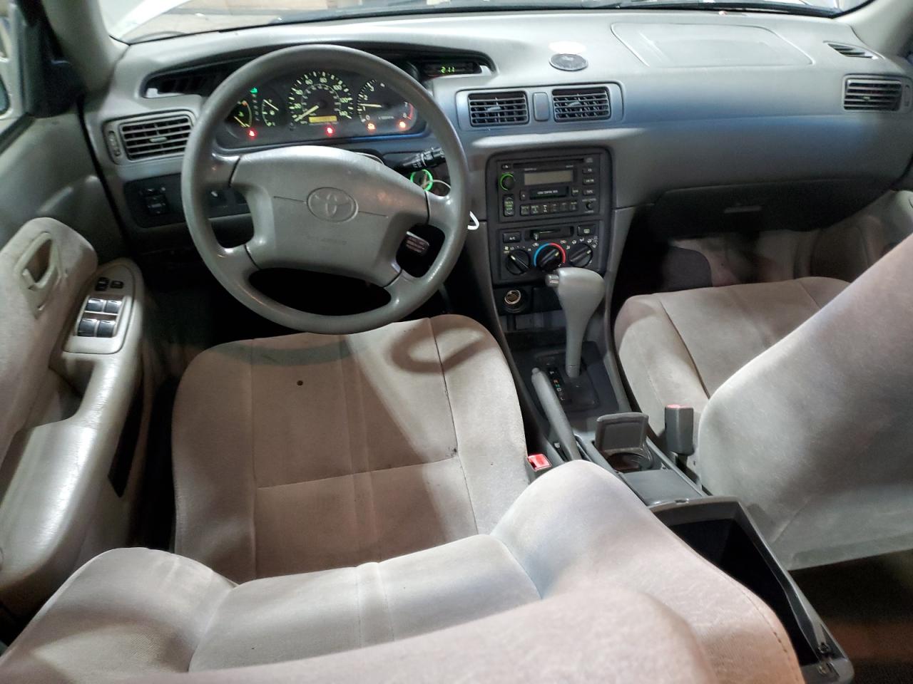 1999 Toyota Camry Le VIN: JT2BG22KXX0309900 Lot: 83419064