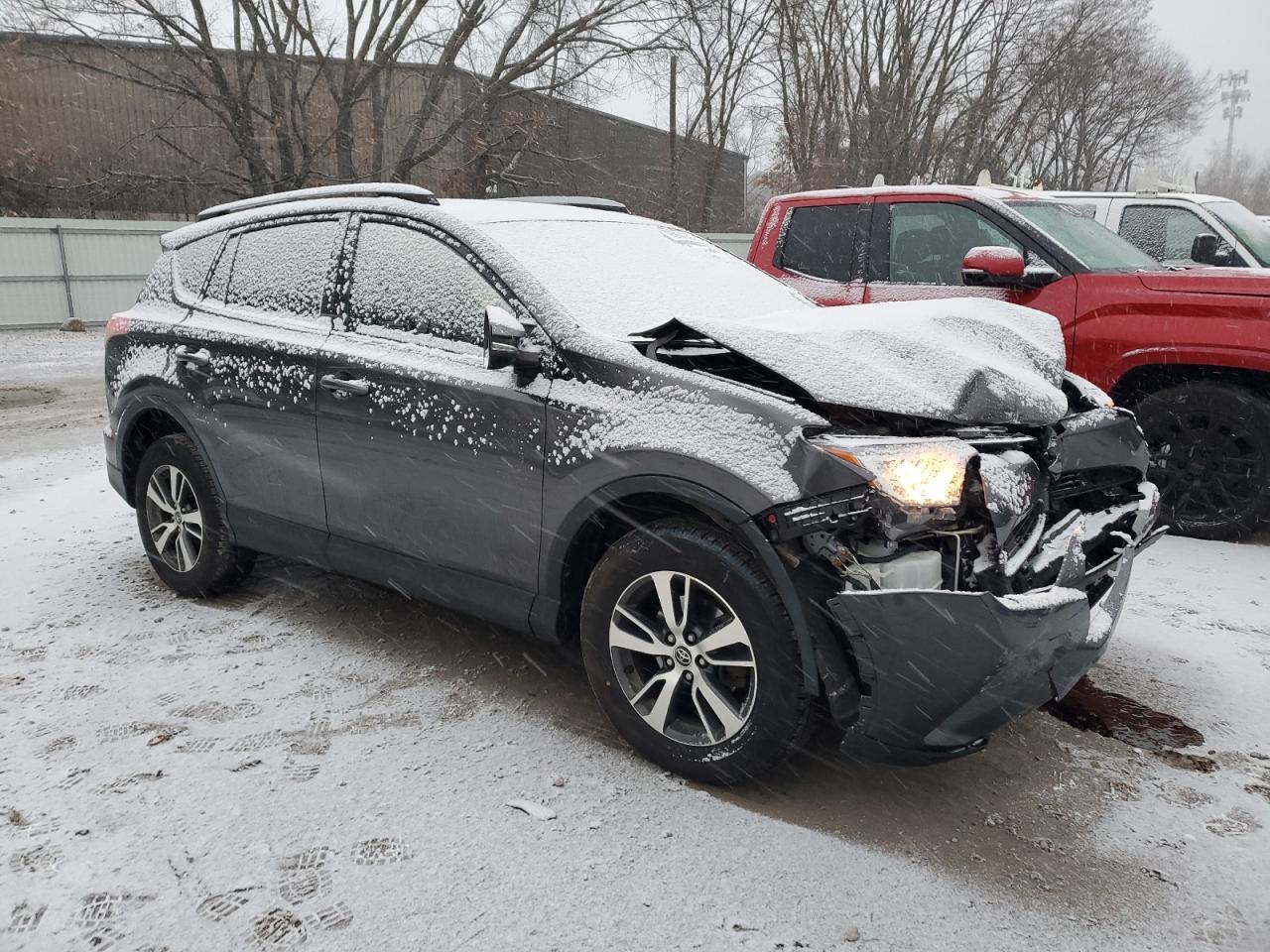 2017 Toyota RAV 4 - Image 4