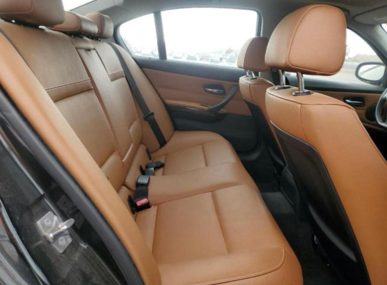 2010 BMW 328 Xi VIN: WBAPK7C57AA460256 Lot: 86279024