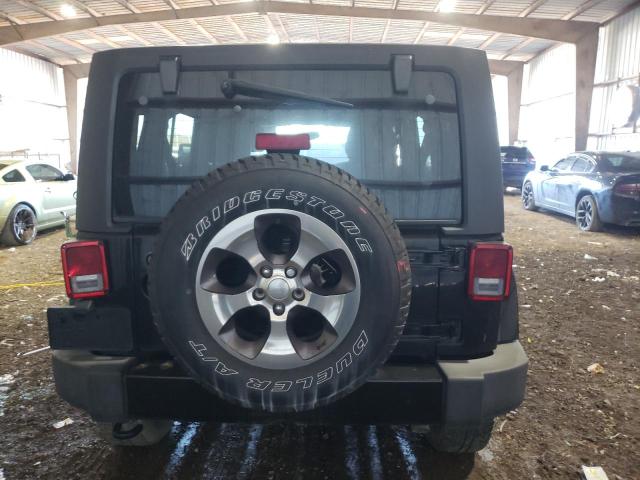 Parquets JEEP WRANGLER 2016 Czarny