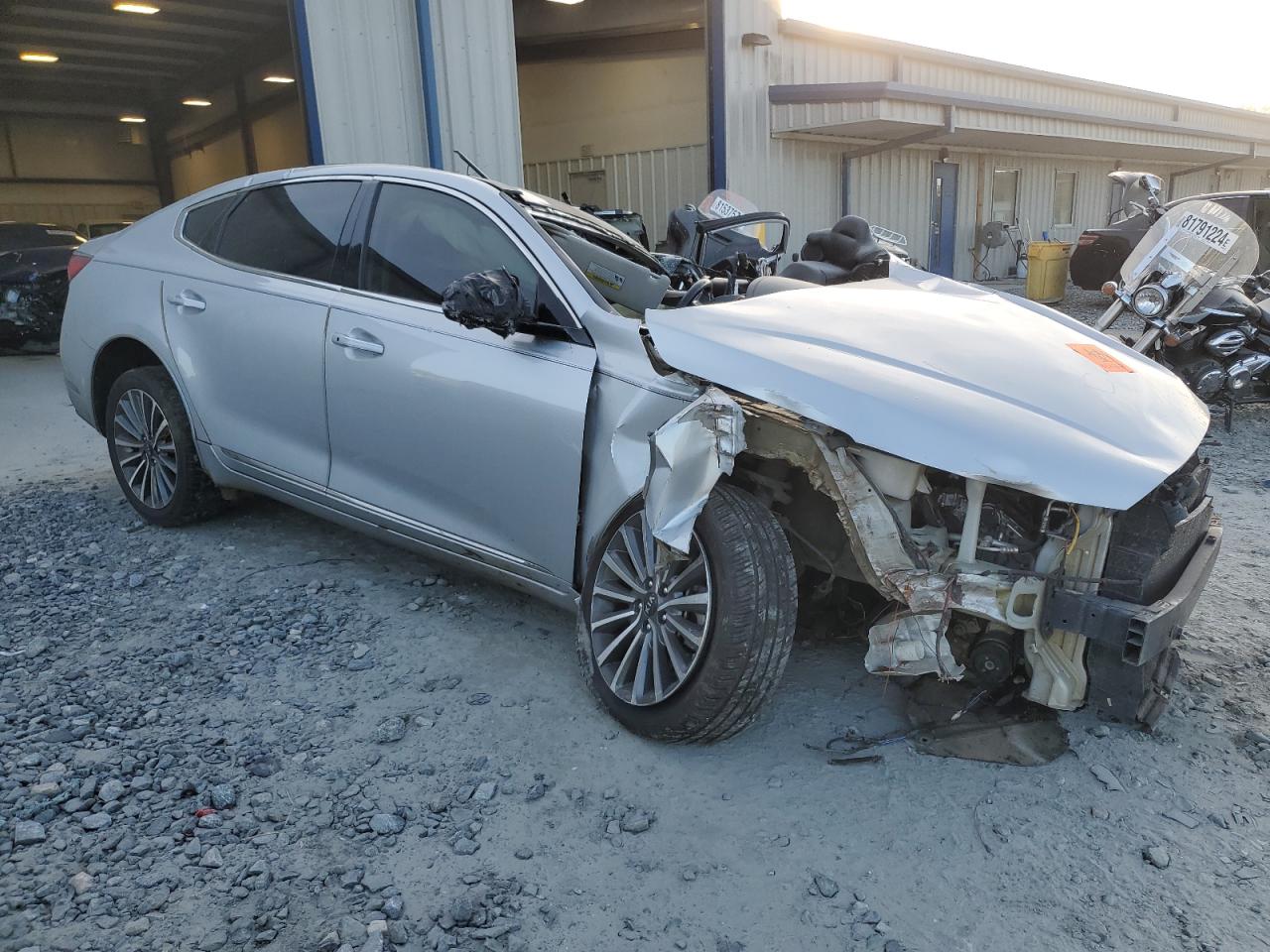 2017 Kia Cadenza - Image 4