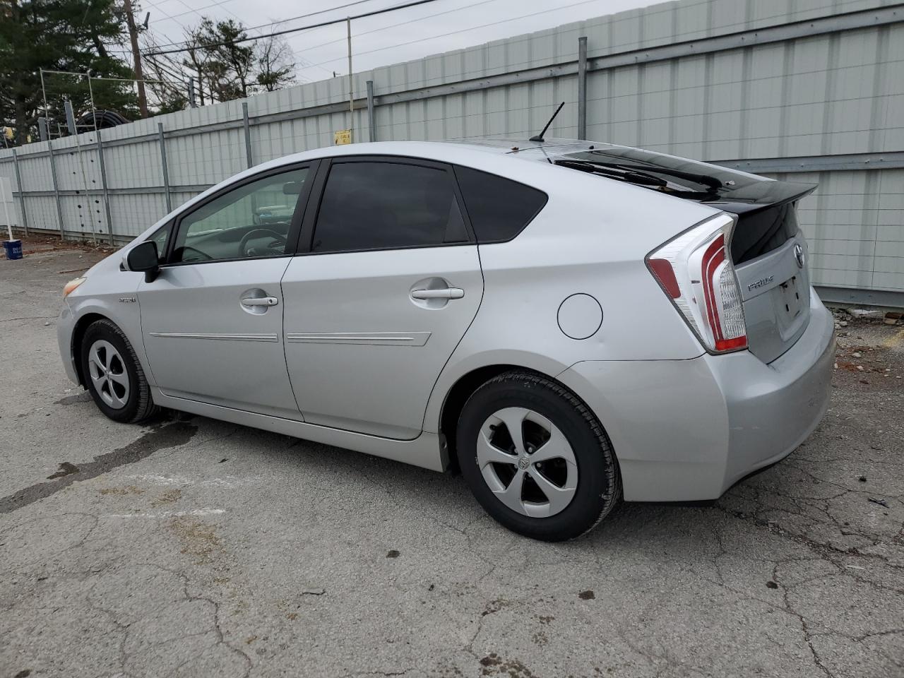 VIN JTDKN3DU2D5687273 2013 TOYOTA PRIUS no.2