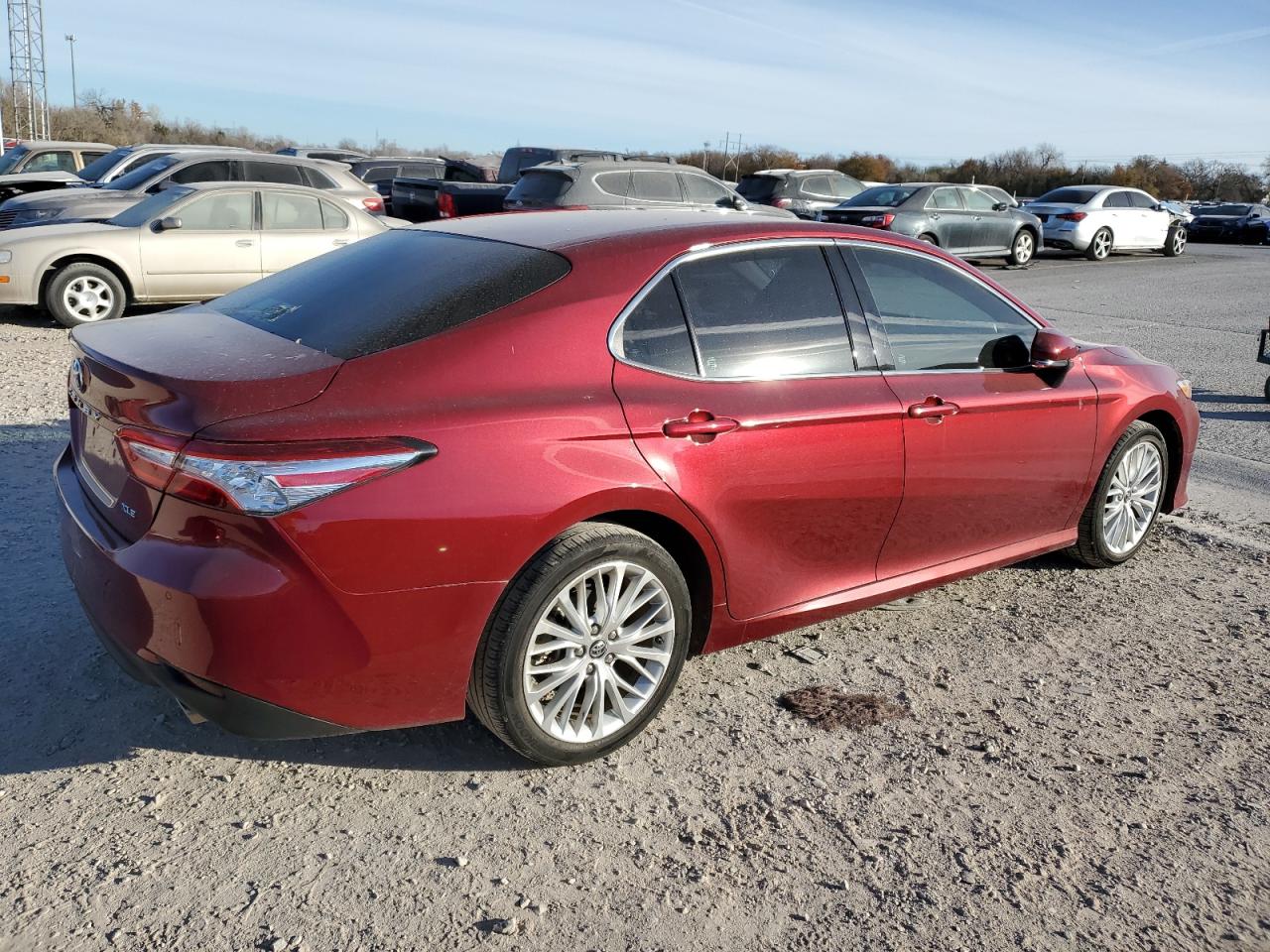 VIN 4T1B11HK7JU509591 2018 TOYOTA CAMRY no.3