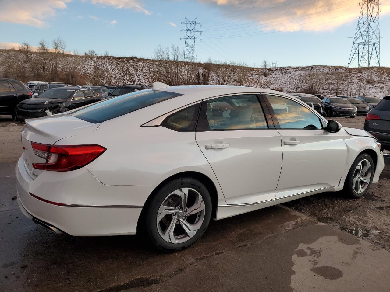 VIN 1HGCV2F66JA036309 2018 HONDA ACCORD no.3