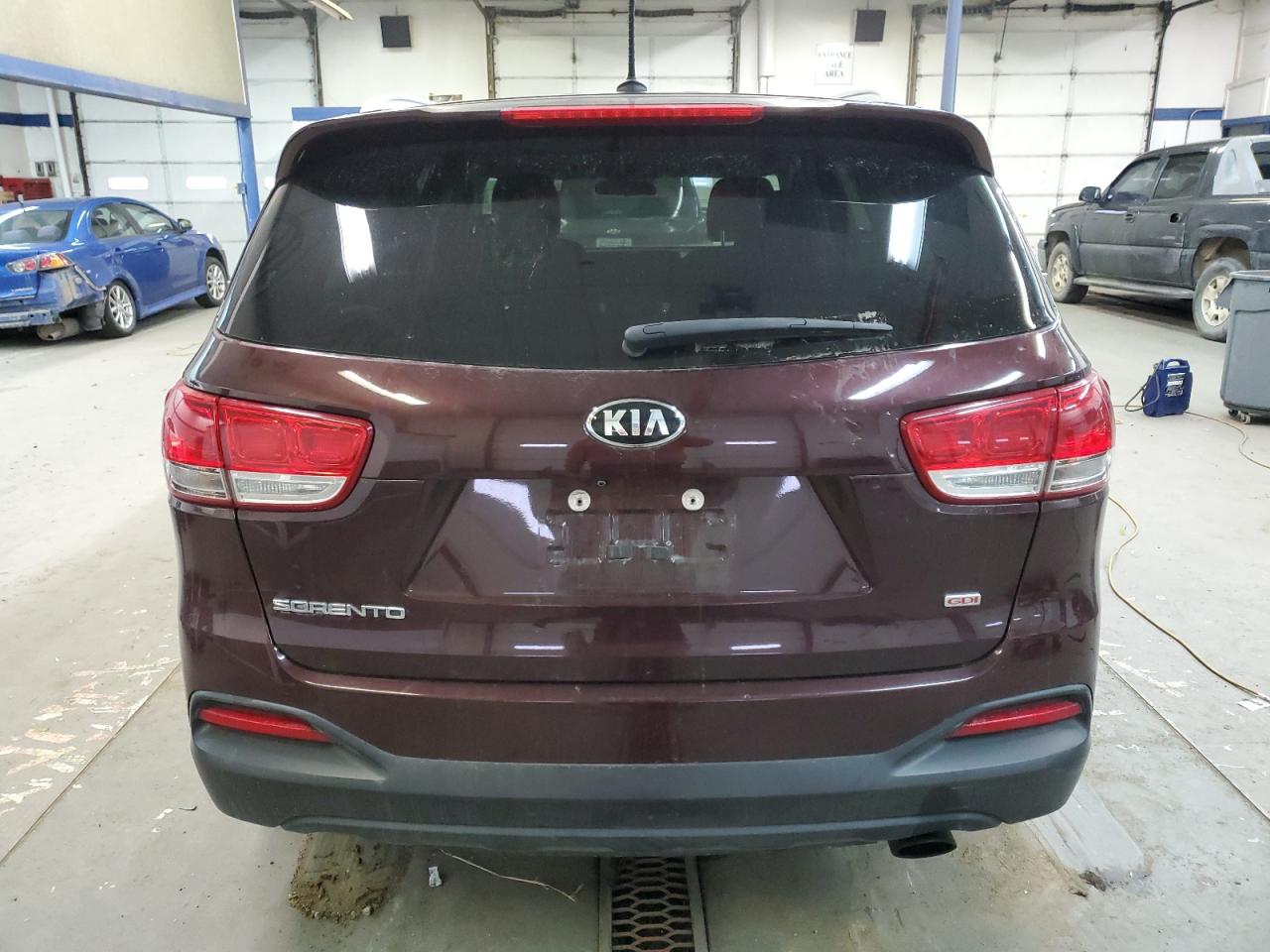 2017 Kia Sorento - Image 6