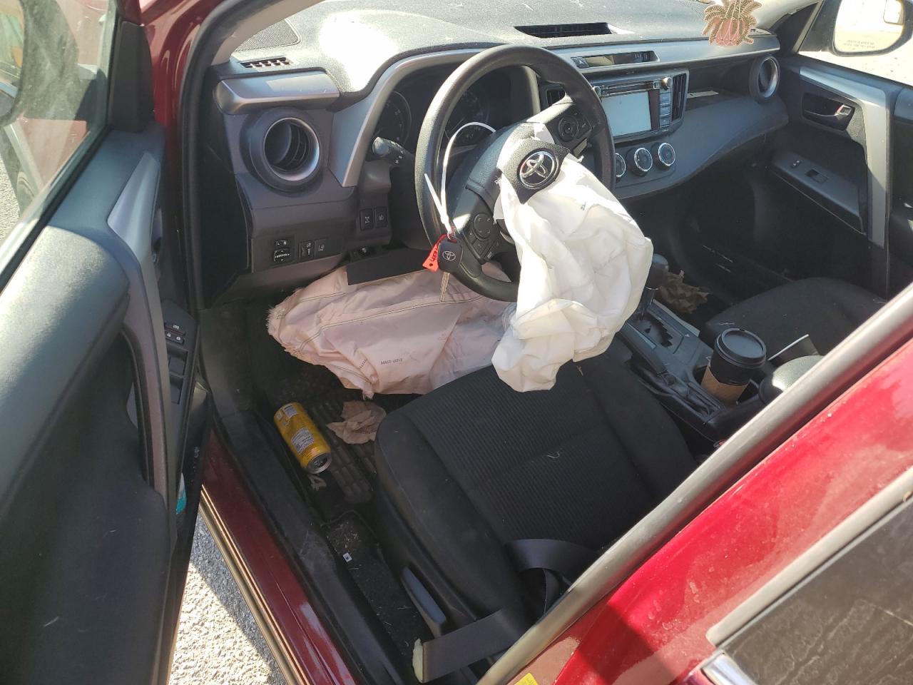 2018 Toyota RAV 4 - Image 8
