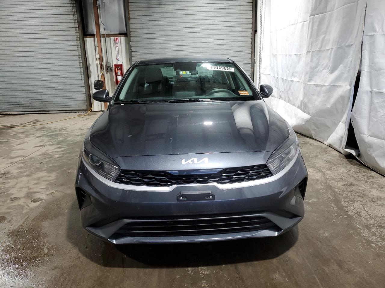2023 Kia Forte - Image 5