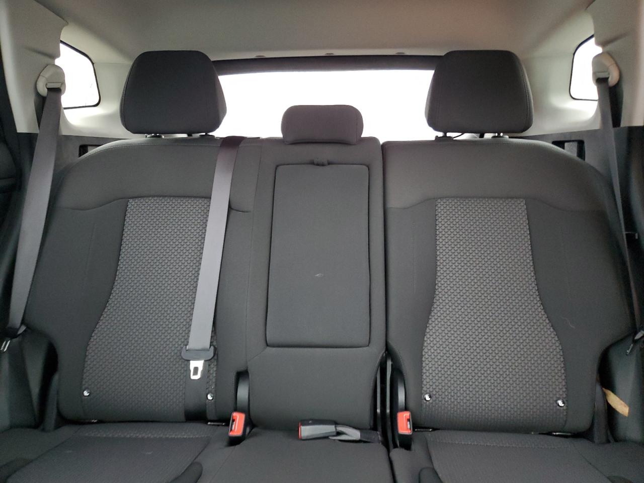 2024 Kia Sportage - Image 10