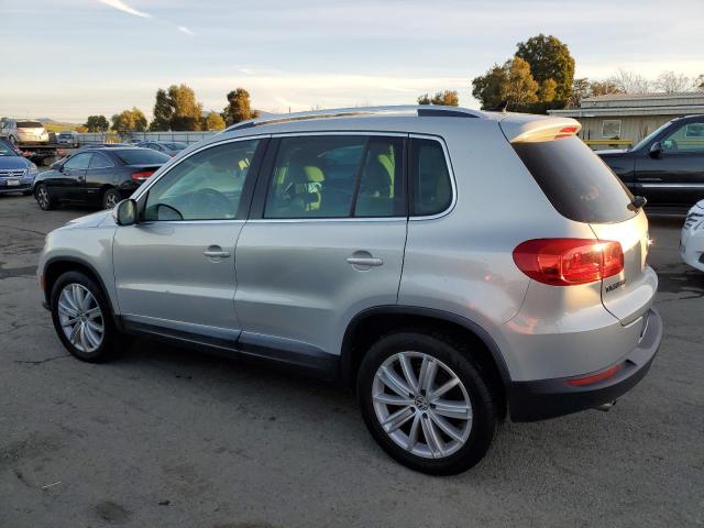  VOLKSWAGEN TIGUAN 2013 Серебристый