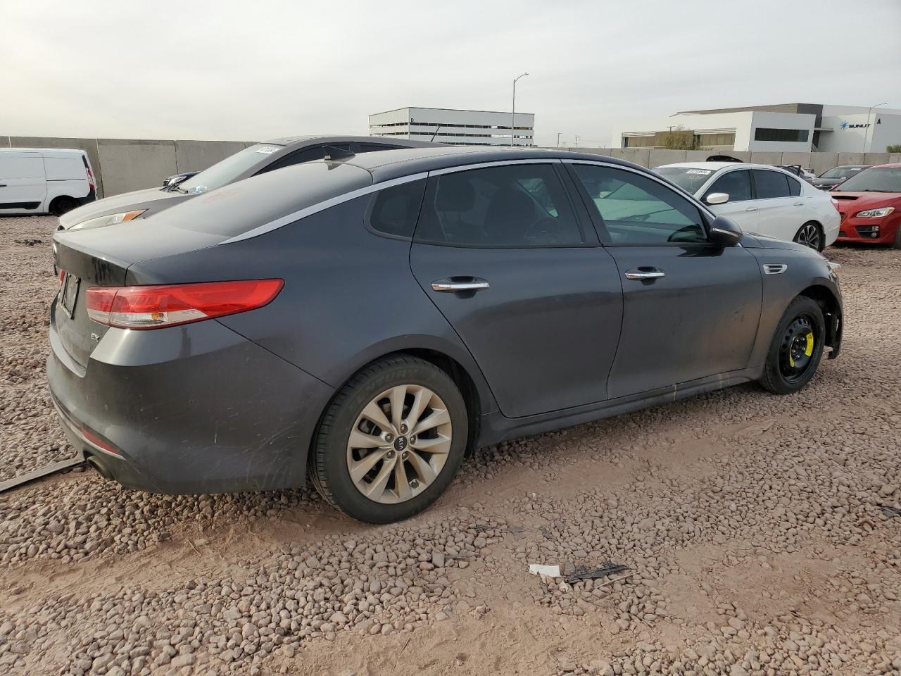 VIN 5XXGU4L38JG190095 2018 KIA OPTIMA no.3