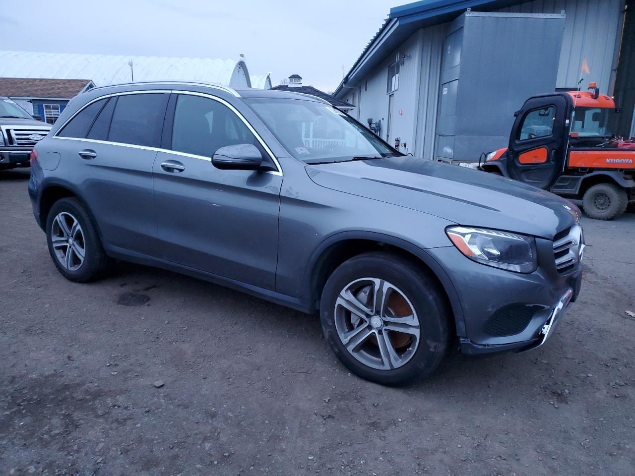 VIN WDC0G4KB9GF103369 2016 MERCEDES-BENZ GLC-CLASS no.4