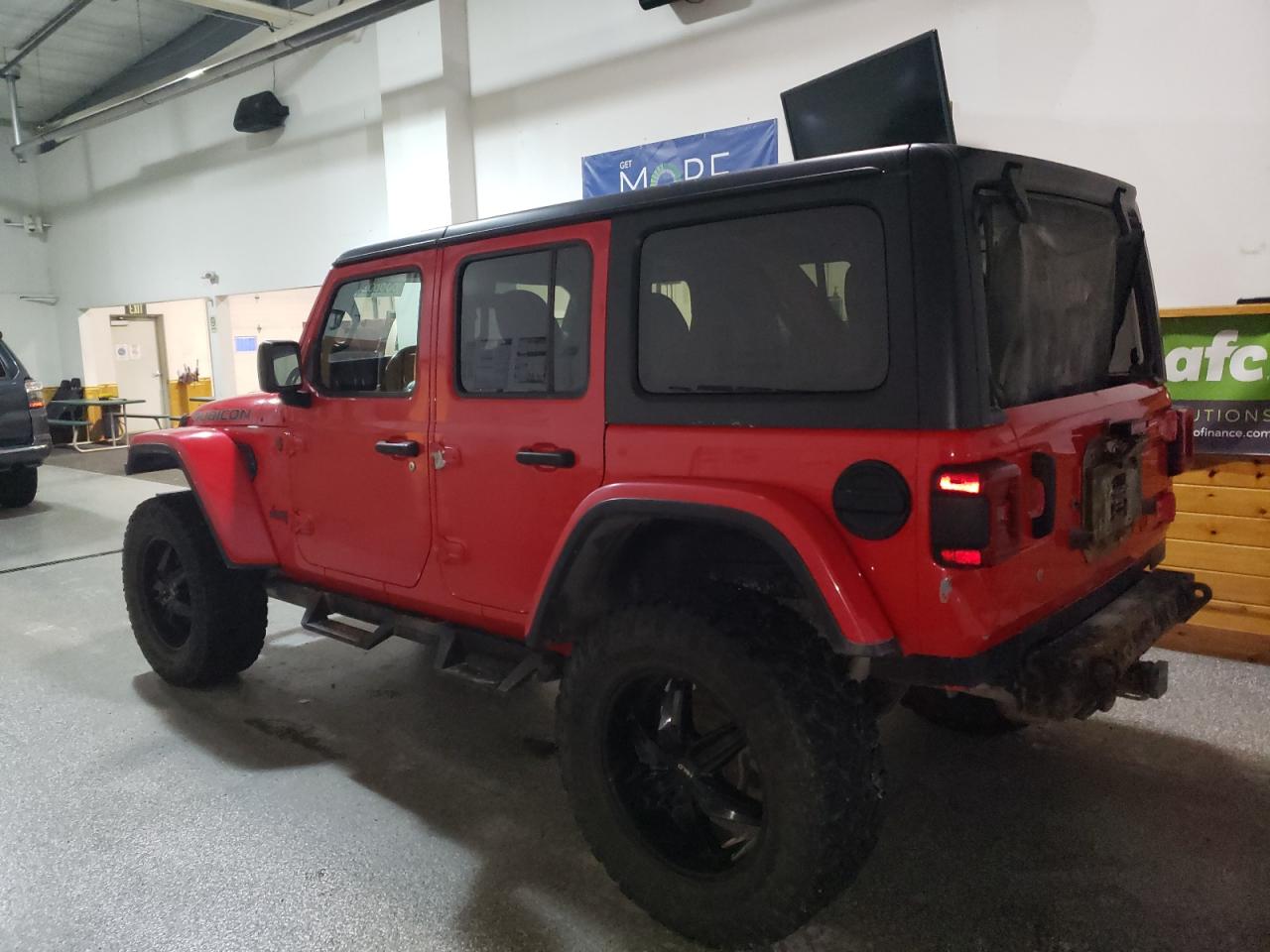 VIN 1C4HJXFN0KW526141 2019 JEEP WRANGLER no.2