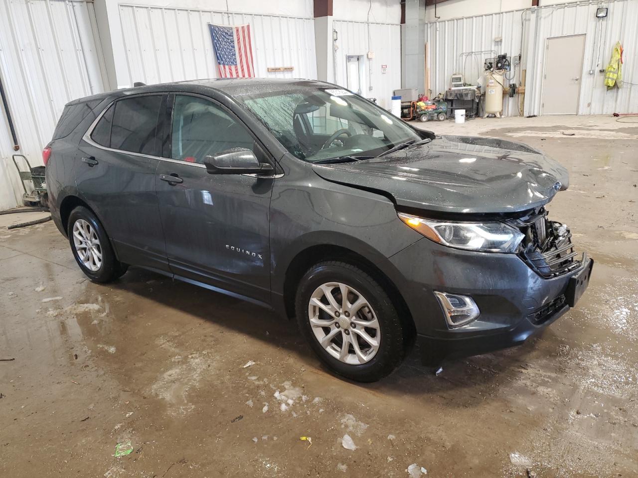 VIN 3GNAXSEVXJS505870 2018 CHEVROLET EQUINOX no.4