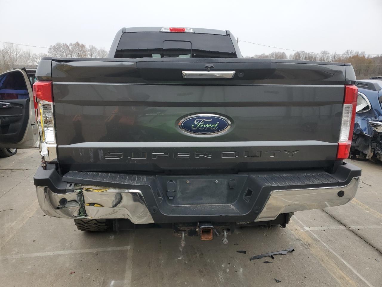 2019 Ford F250 - Image 6