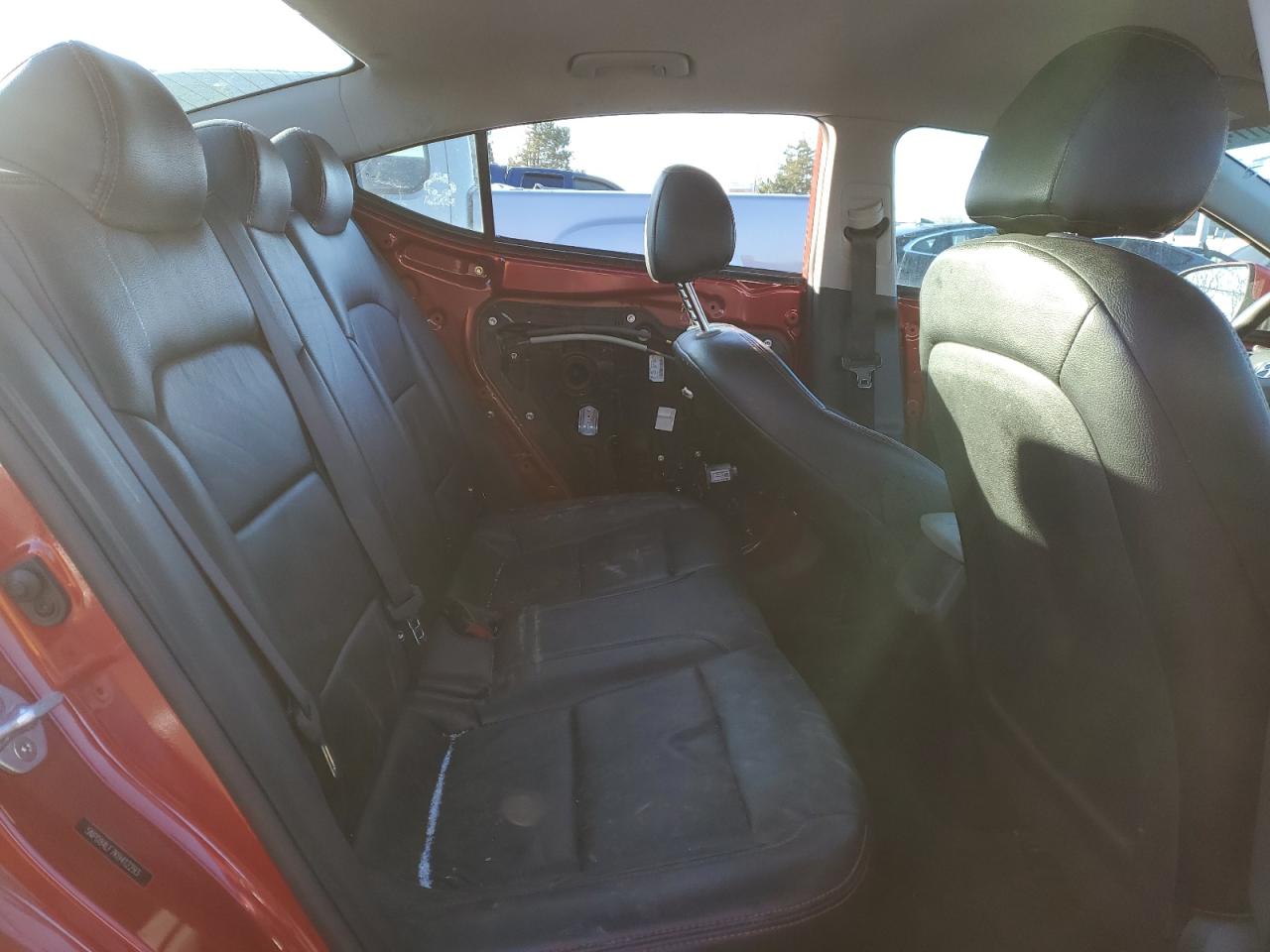 2019 Hyundai Elantra - Image 10