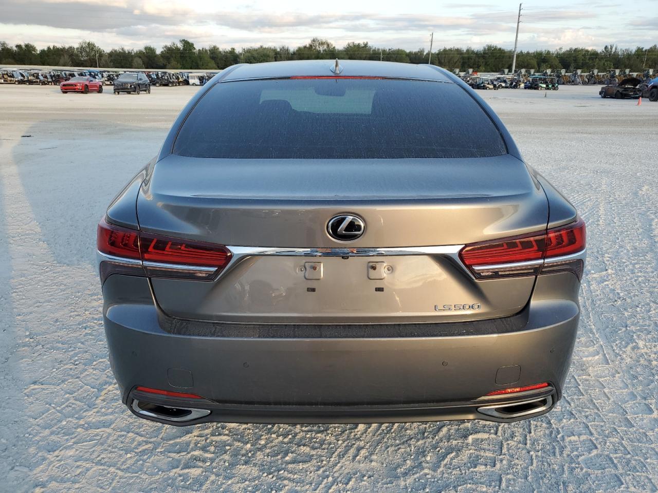2018 Lexus LS - Image 6
