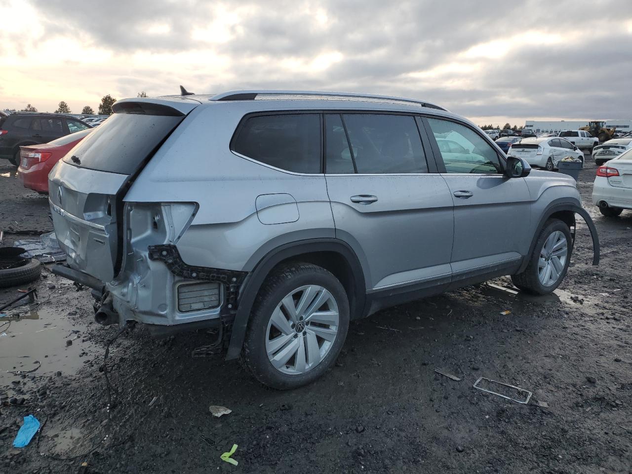 2021 Volkswagen Atlas - Image 3