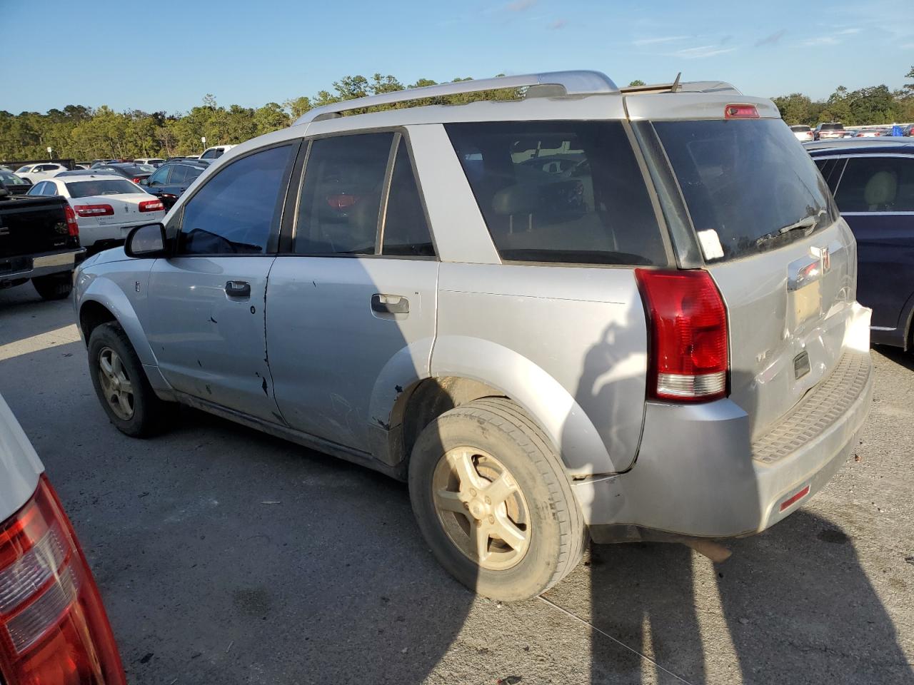 2007 Saturn VUE - Image 2