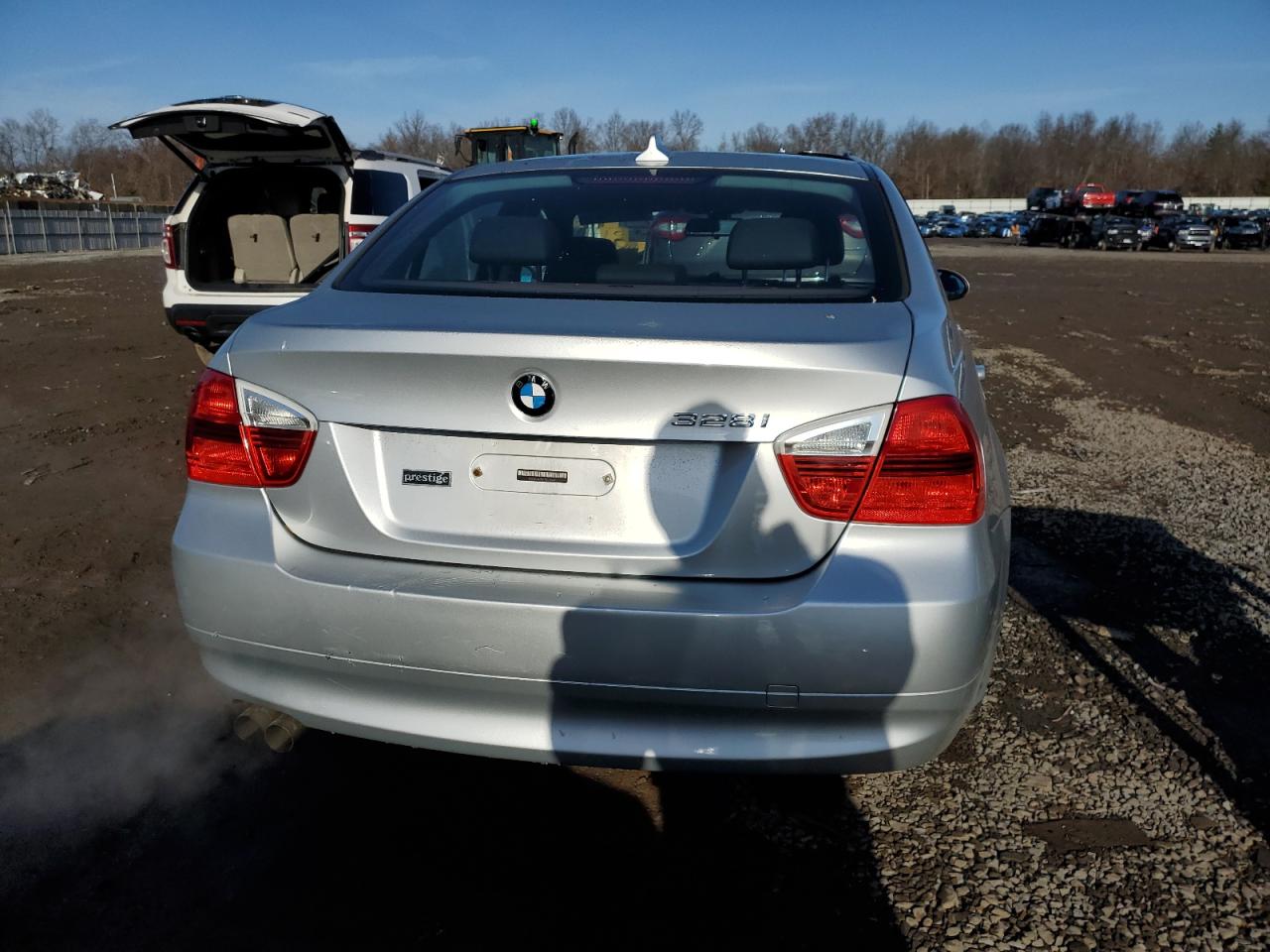2007 BMW 328 I VIN: WBAVA37517NL10562 Lot: 84607384