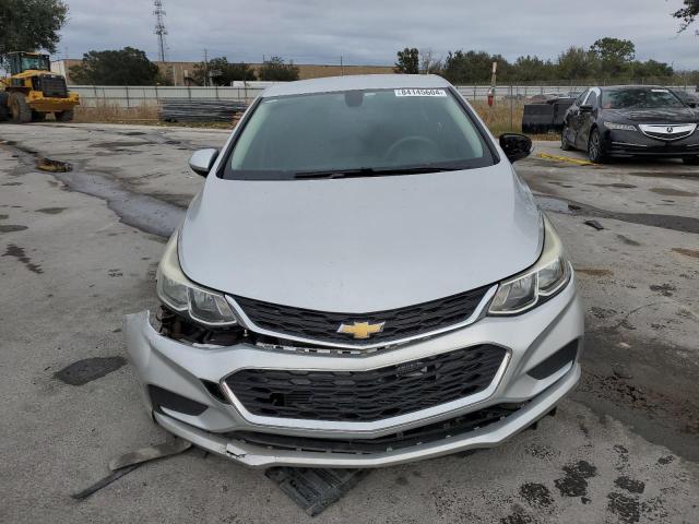  CHEVROLET CRUZE 2018 Srebrny