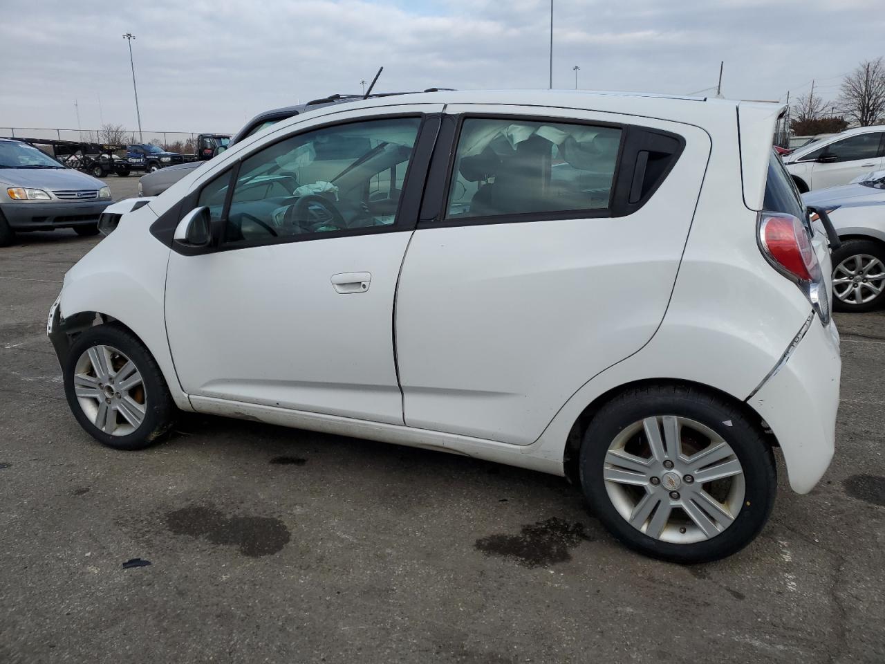 VIN KL8CD6S91EC541444 2014 CHEVROLET SPARK no.2