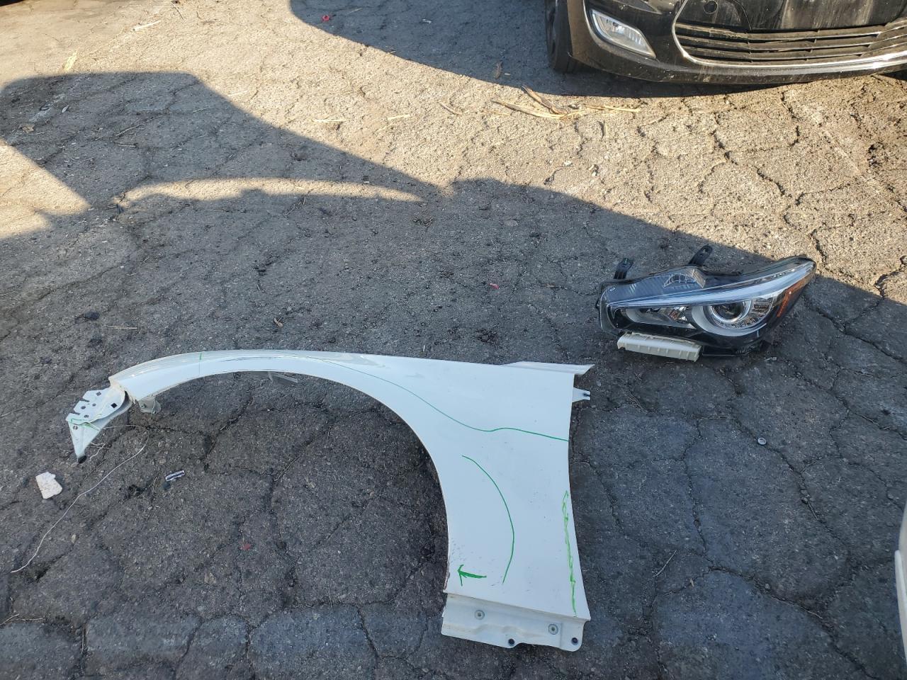 2014 Infiniti Q50 - Image 12